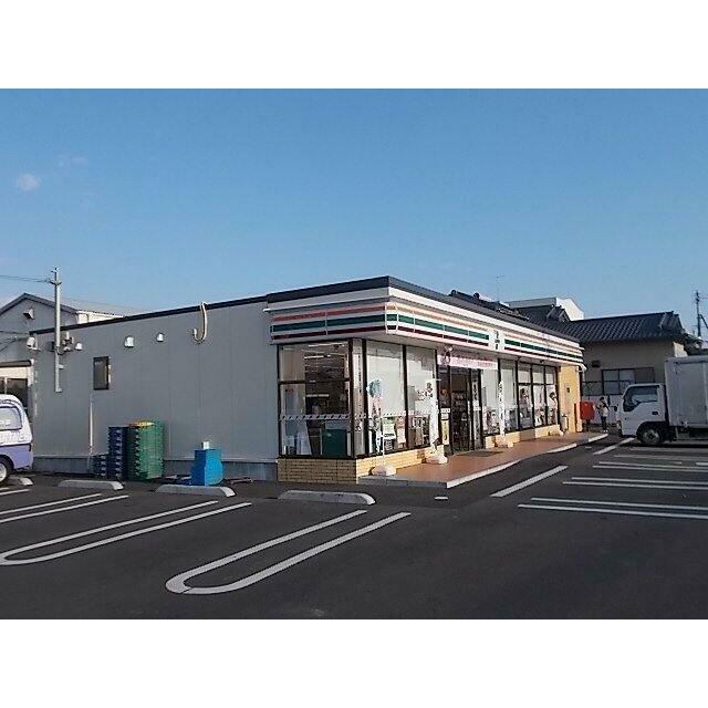セブンイレブン　中丸店まで600m