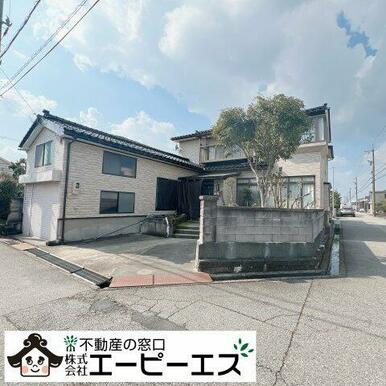 南東向きの角地です！
