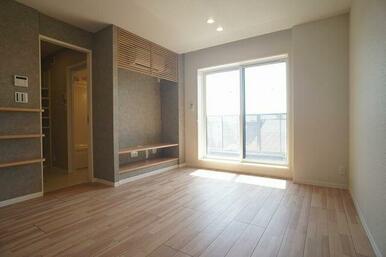 【１４．０帖ＬＤＫ】開放感のあるＬＤＫ　ご入居したその日からご利用できる無料Ｗｉ－Ｆｉ付テレビボー…