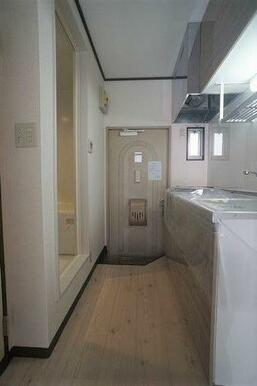 ３．７帖のキッチンスペースです♪