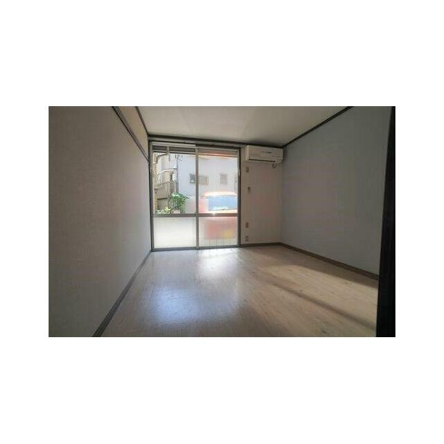 ６．４帖の洋室です♪