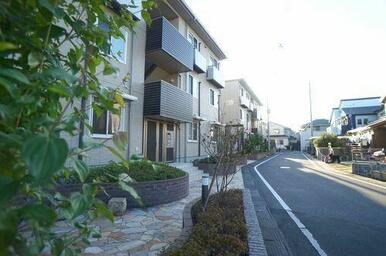 積水ハウス施工の賃貸住宅「シャーメゾン」です。