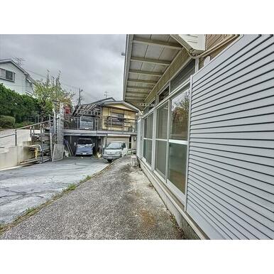 洗濯物はこちらに干せます