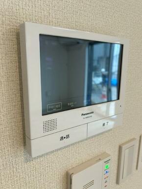 大きな画面で来訪者確認できます。ＩＳＥＧとも連動しています。