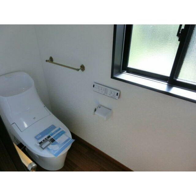 清潔感のあるトイレです
