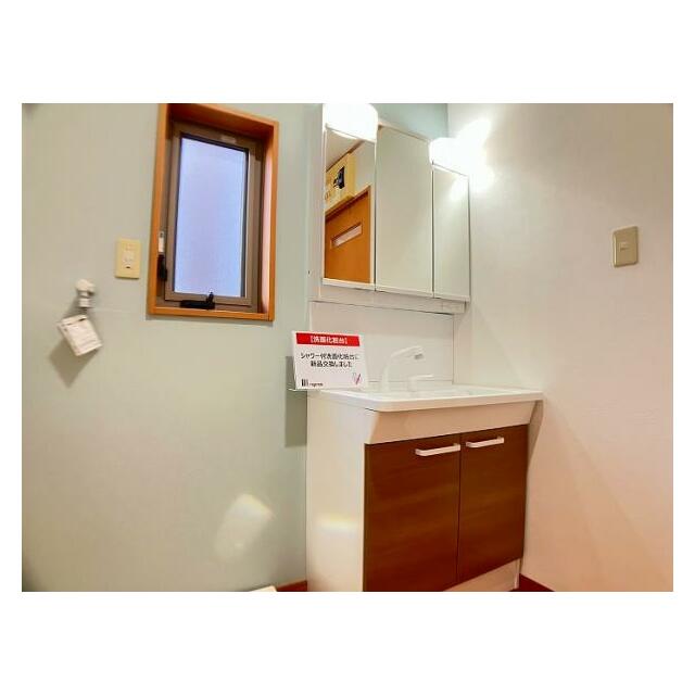 「洗面台」新品交換済みです。