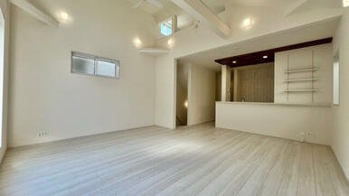 南向きのリビングではぽかぽかの日差しが感じられます