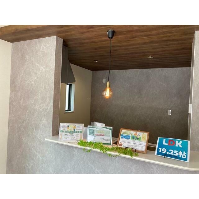 帰ってきたらまずは玄関で消毒や消臭を（3号棟）