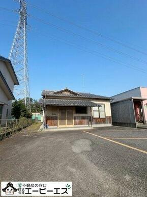 落ち着いた和の雰囲気の人気の平屋戸建！