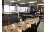 情報提供会社