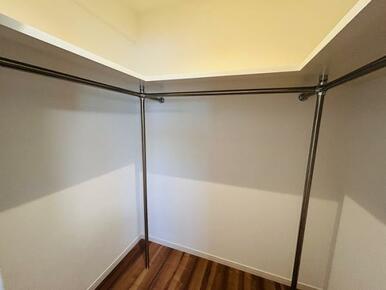 洋室約7.5帖　WIC