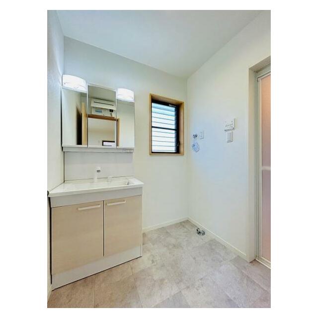 「洗面脱衣所」洗面台新品交換しております