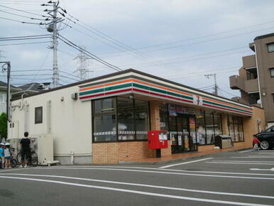 セブンイレブン