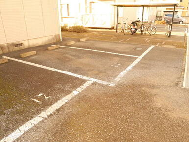 敷地内駐車場です♪※要空確認