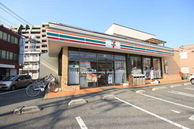 セブンイレブン川越東田町店