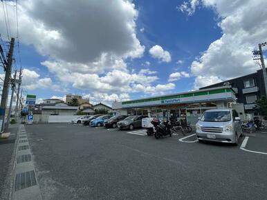 ファミリーマート曽根南町店