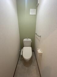 トイレ（201号室）