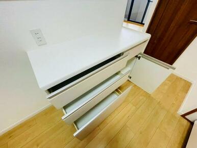 キッチン収納２