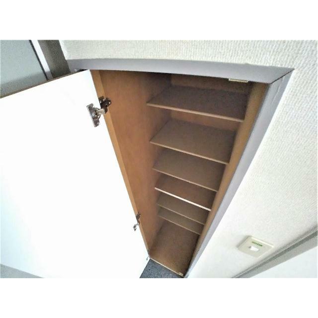 シューズボックス