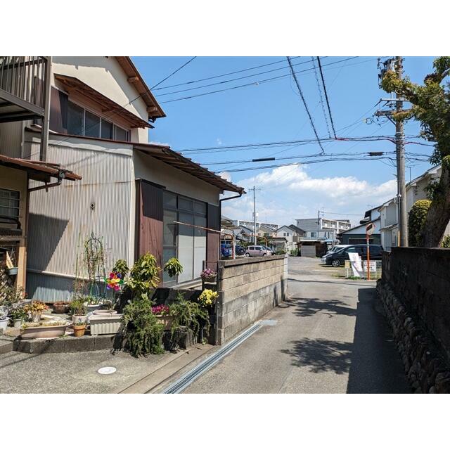 西側からの写真です