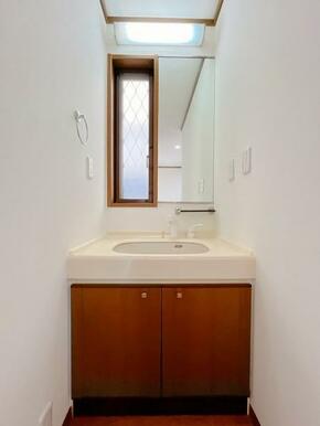 「2階洗面台」クリーニング済