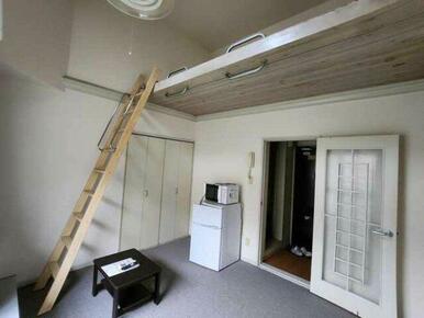 実際のお部屋と異なる場合がございます。