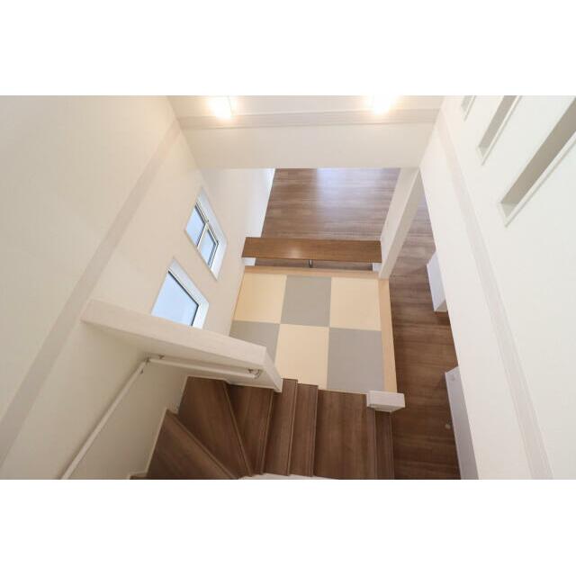 【(1)号棟 マルチスキップ吹き抜け】