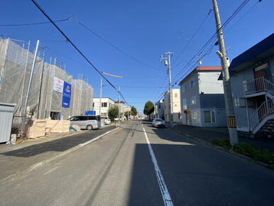 販売現地写真※樹木撤去・縁石切り下げ工事予定