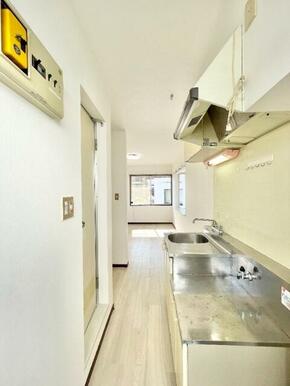 玄関から見た室内♪