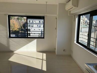 写真は1601のものです