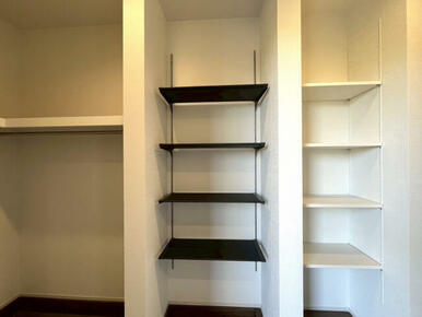 玄関 土間収納・可動棚