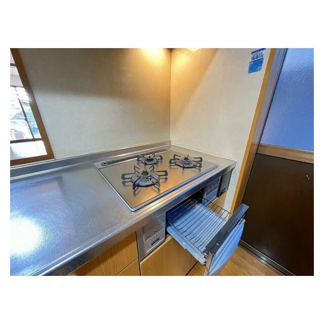 コンロ「3口コンロでお料理もはかどりそうです。」