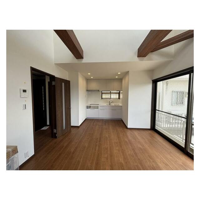 LDK 約10.7帖　(3)