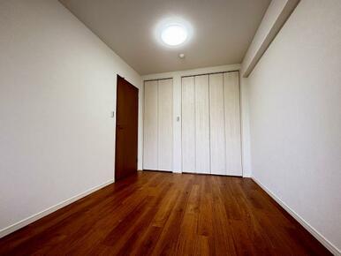 洋室6.3帖　別角度