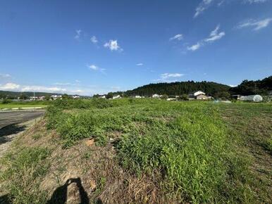 落ち着いた雰囲気の外観です