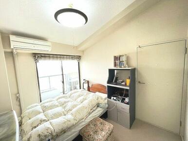 陽当りの良い寝室で朝の目覚めもすっきり