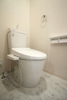 トイレ温水洗浄便座