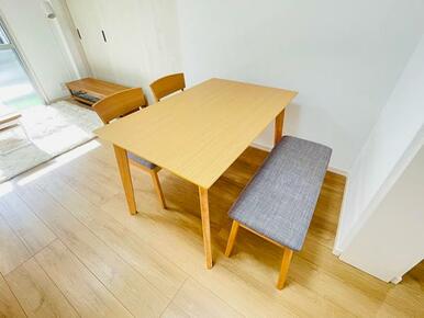 LDKバルコニー側ニトリ家具設置４（1）