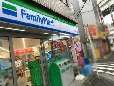 ファミリーマート横浜石川町店