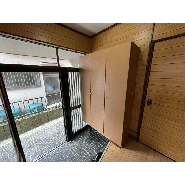 大型シューズボックス付き