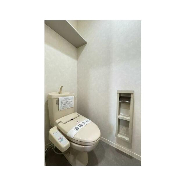 【トイレ】幅広い年齢層から支持されている今や必須アイテムの温水洗浄暖房便座♪冬場も便座が暖かくご使…