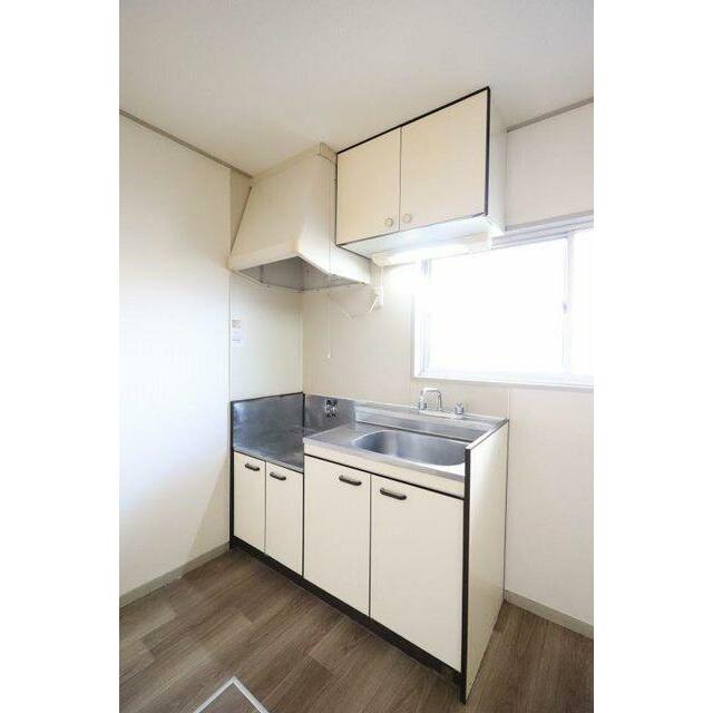 小窓があり換気にもしやすいです。