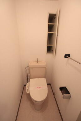 トイレは快適な温水洗浄便座です！