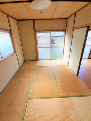 和室※入居前に畳の表替えを行います。