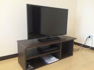 32インチ液晶テレビ付き