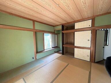 「現況販売中」１階和室約８帖　別角度から