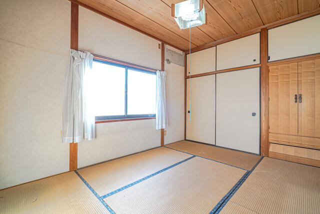 物件画像 中間市 中央５丁目 (東中間駅) 2階建 6K