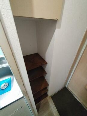 棚がございます。