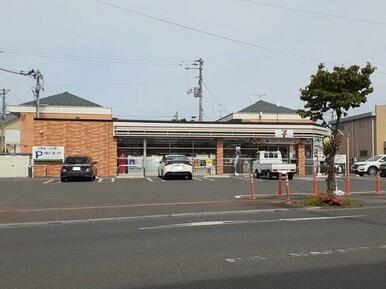 セブンイレブン原ノ町駅前店まで850m