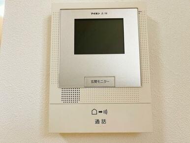 「TVモニターホン」来訪者を確認できるので安心です。